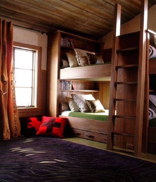 Кровать-чердак для маленькой квартиры — плюсы и минусы