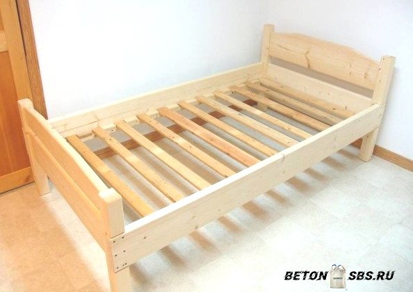 Мебель для спальни из дерева: материалы и дизайн