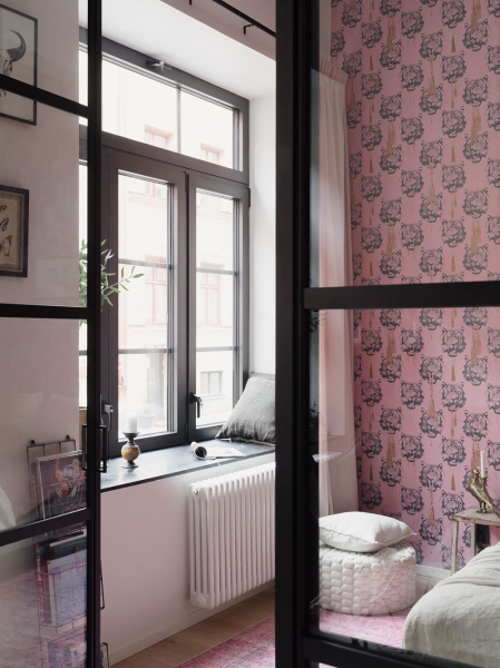 Шведский лофт с розовой спальней (70 кв. м)