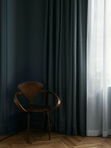 Красивые прохладные оттенки и изысканный дизайн: апартаменты в Стокгольме
