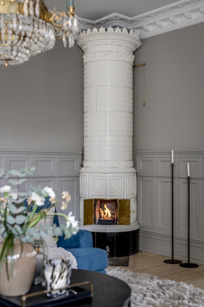 Скандинавиялық пәтер дизайнындағы классикалық қабырға декорының сұлулығы